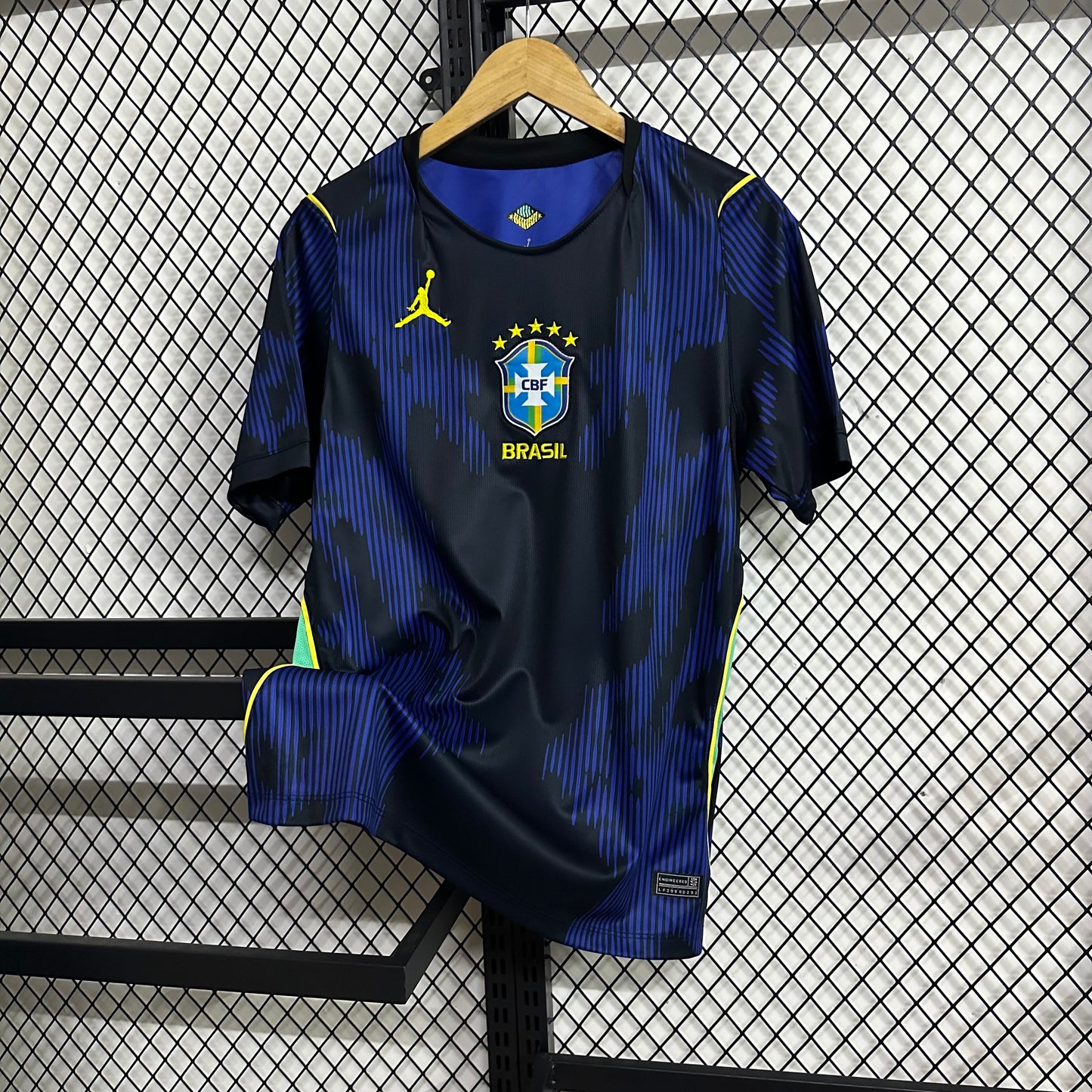 Camiseta de Brasil (VISITANTE)